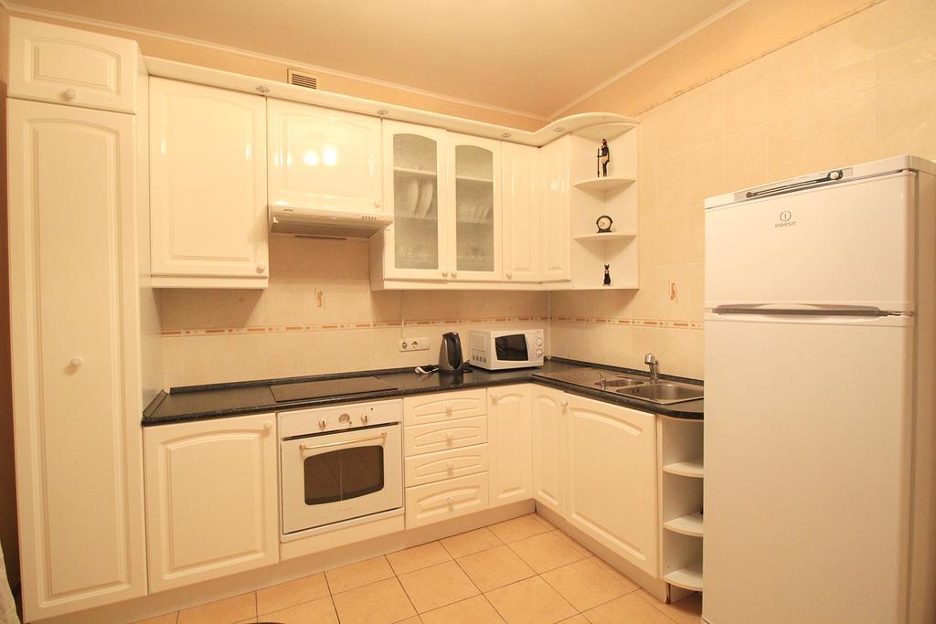 קייב Apartment Poznyaky-Bazhana מראה חיצוני תמונה