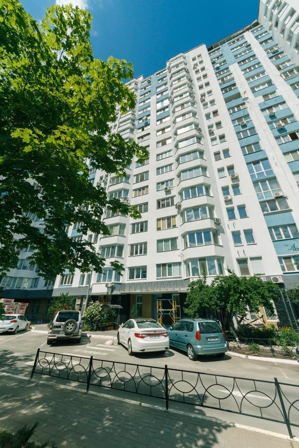 קייב Apartment Poznyaky-Bazhana מראה חיצוני תמונה