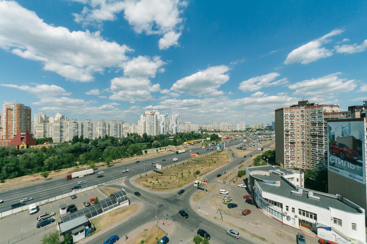 קייב Apartment Poznyaky-Bazhana מראה חיצוני תמונה