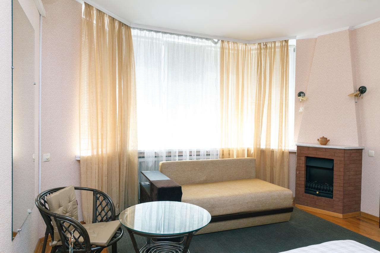 קייב Apartment Poznyaky-Bazhana מראה חיצוני תמונה
